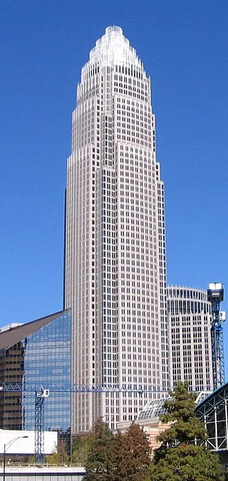 Le Bank of America Corporate Center à Charlotte, en Caroline du Nord, siège de la banque qui a lancé l'assistante virtuelle 'Erica'.