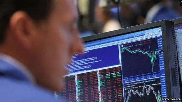 Il 'Flash Crash' del 6 maggio 2010 ha visto il Dow Jones Industrial Average crollare di quasi 1.000 punti in pochi minuti