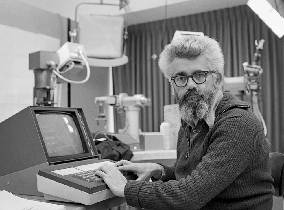 John McCarthy, un informaticien pionnier, a inventé le terme 'Intelligence Artificielle' en 1956 à