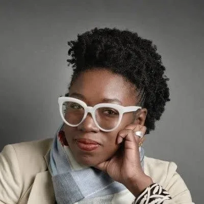 Joy Buolamwini, informaticienne ghanéo-américaine et activiste numérique, a fondé l'Algorithmic