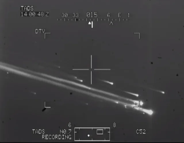 Lo Space Shuttle Columbia si disintegrò durante il rientro il 1° febbraio 2003, uccidendo tutti e sette gli astronauti.